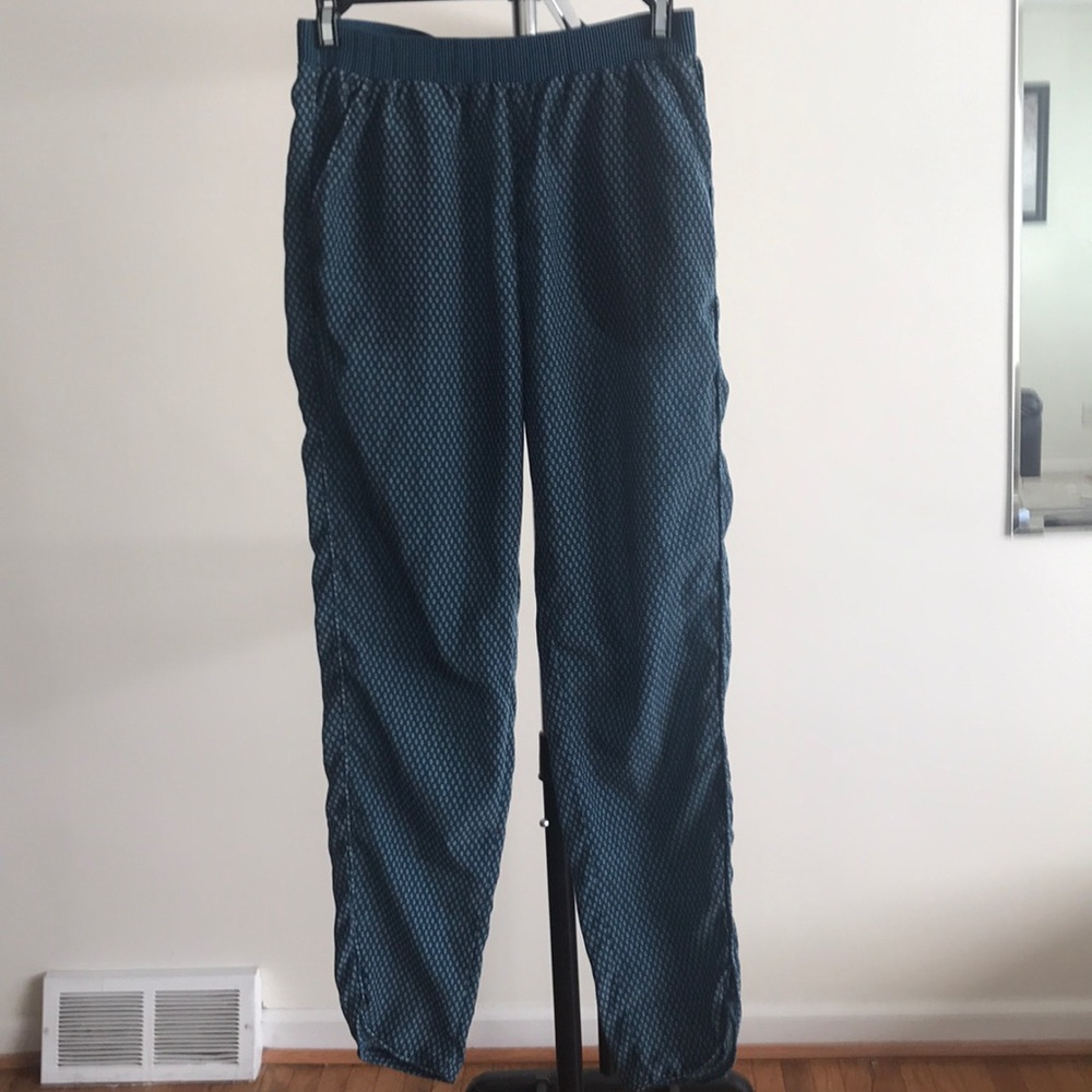 H&M teal patterned satin pants